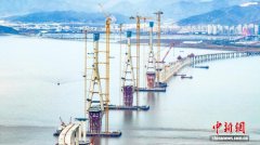 >浙江舟山：青龙门特大桥双主